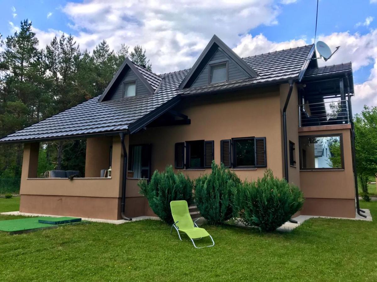 Holiday House Kora Korenica Luaran gambar