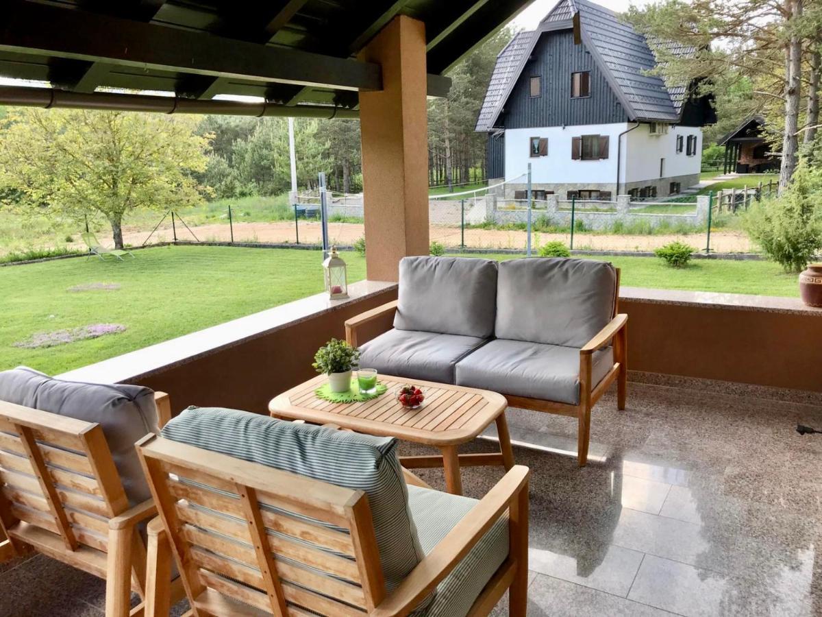 Holiday House Kora Korenica Luaran gambar