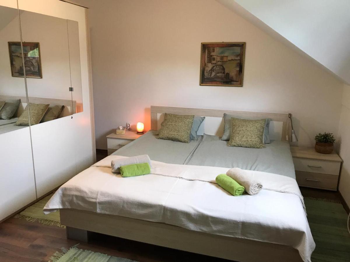 Holiday House Kora Korenica Luaran gambar