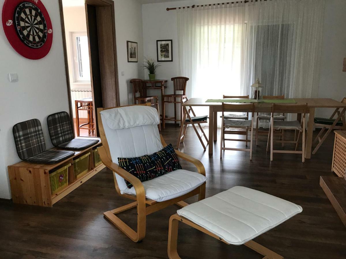 Holiday House Kora Korenica Luaran gambar