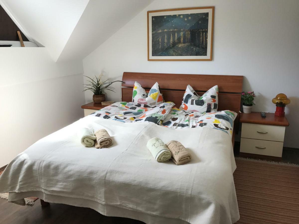 Holiday House Kora Korenica Luaran gambar